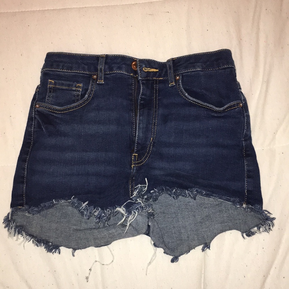 High waisted stretchy denim shorts